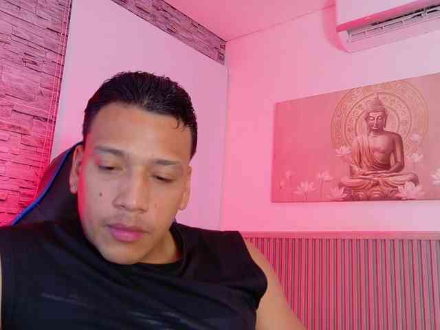 Tom-Muscle Tom-Muscle