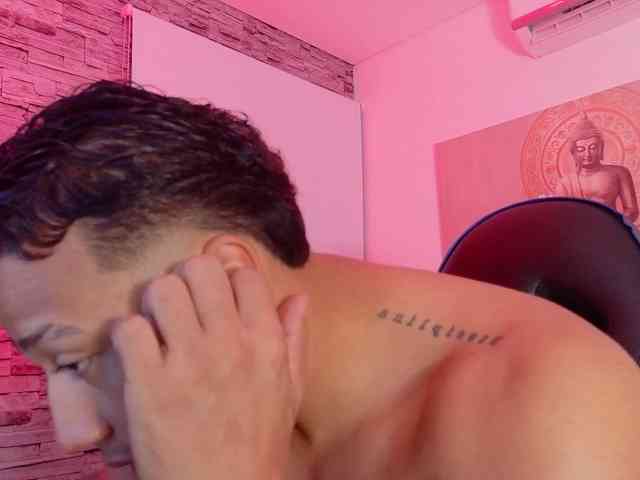 Tom-Muscle Tom-Muscle