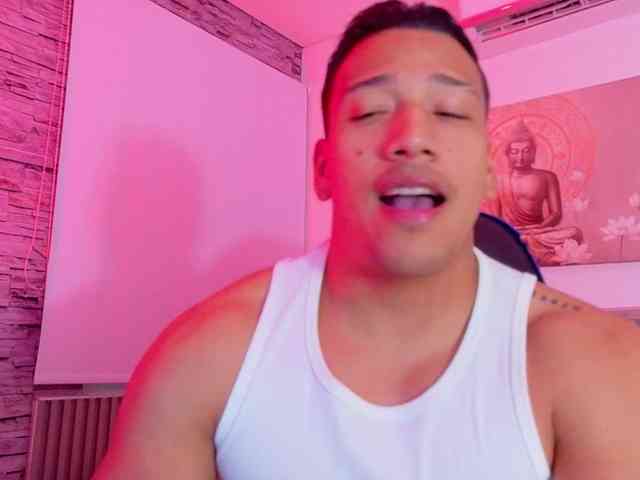 Tom-Muscle Tom-Muscle