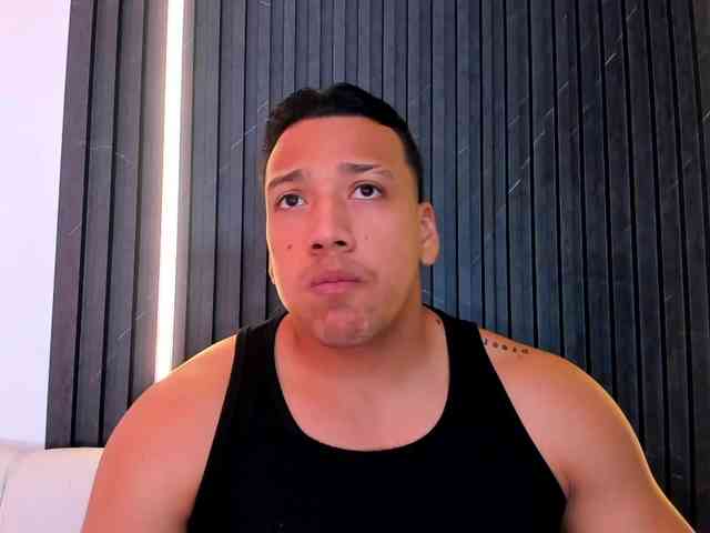 Tom-Muscle Tom-Muscle