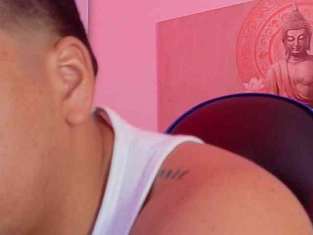 Tom-Muscle Tom-Muscle