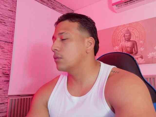 Tom-Muscle Tom-Muscle