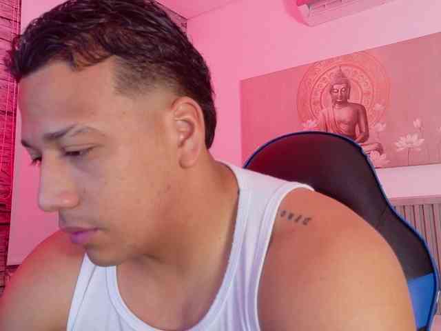 Tom-Muscle Tom-Muscle