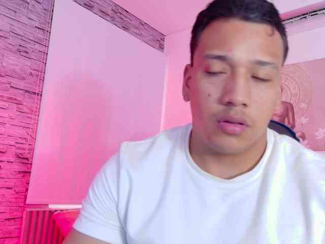 Tom-Muscle Tom-Muscle