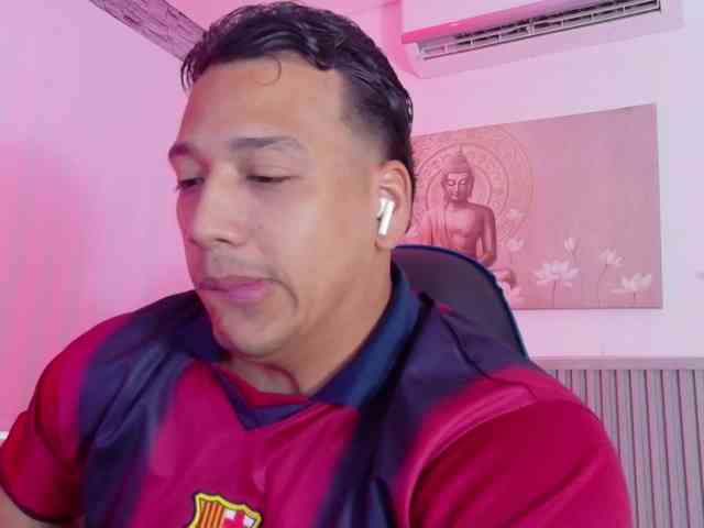 Tom-Muscle Tom-Muscle