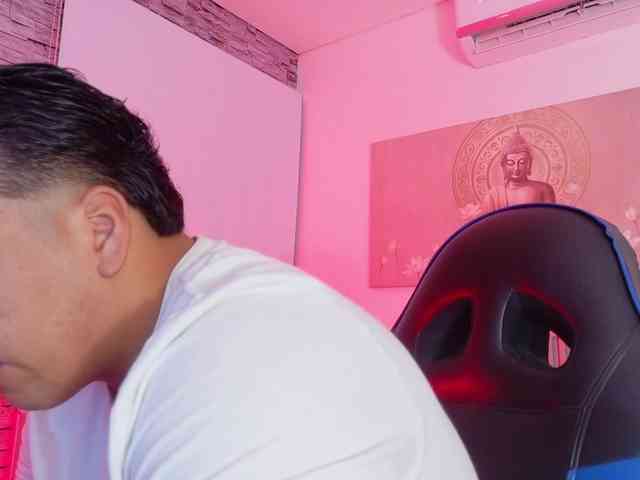 Tom-Muscle Tom-Muscle