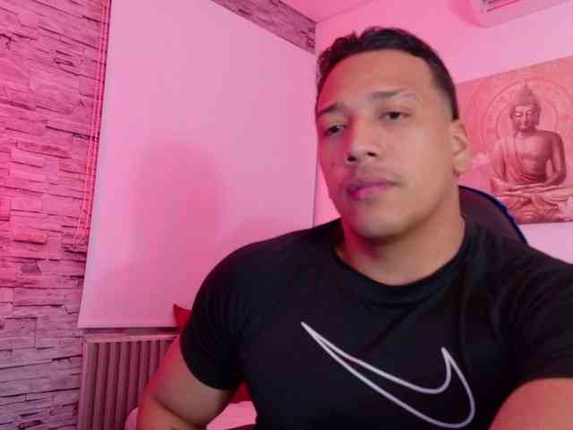 Tom-Muscle Tom-Muscle