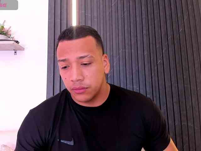 Tom-Muscle Tom-Muscle