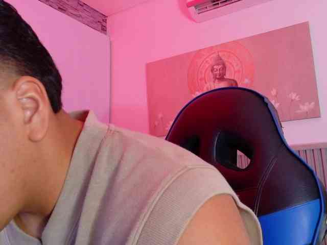 Tom-Muscle Tom-Muscle