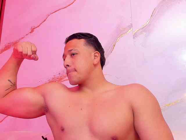 Tom-Muscle Tom-Muscle