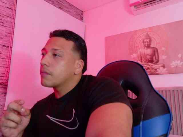 Tom-Muscle Tom-Muscle