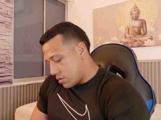 Tom-Muscle Tom-Muscle