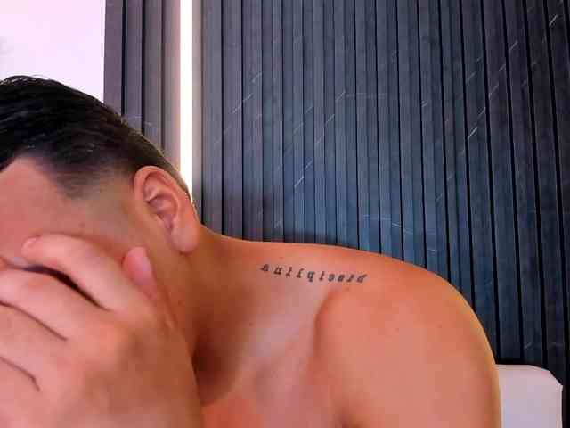 Tom-Muscle Tom-Muscle