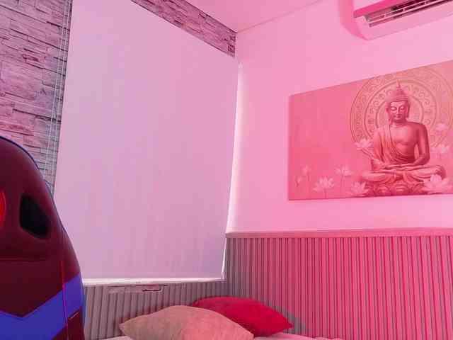 Tom-Muscle Live Webcam on BongaCams