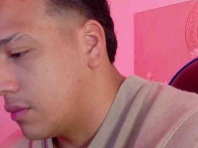 Tom-Muscle Tom-Muscle