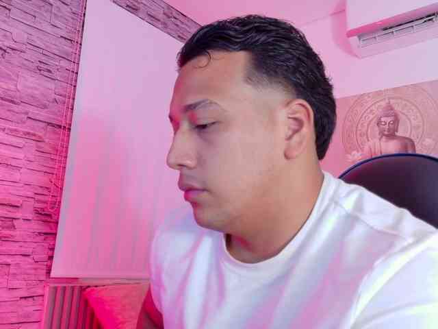 Tom-Muscle Tom-Muscle