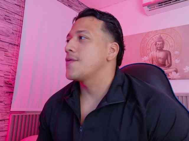 Tom-Muscle Tom-Muscle