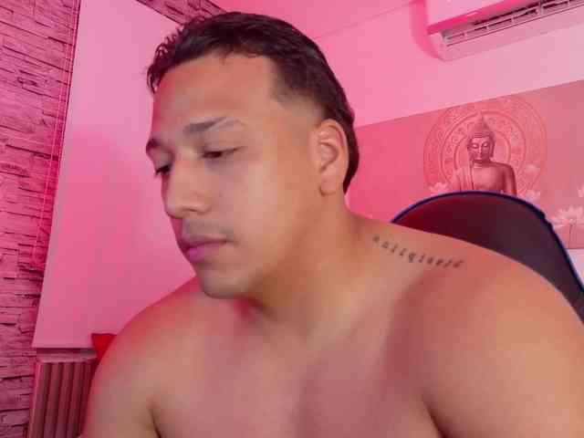 Tom-Muscle Tom-Muscle