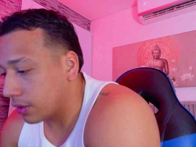 Tom-Muscle Tom-Muscle