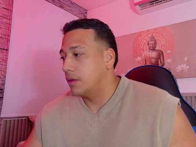 Tom-Muscle Tom-Muscle