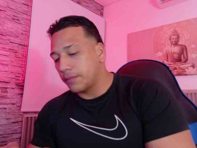 Tom-Muscle Tom-Muscle