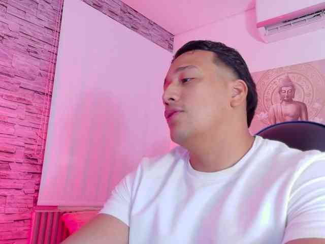 Tom-Muscle Tom-Muscle