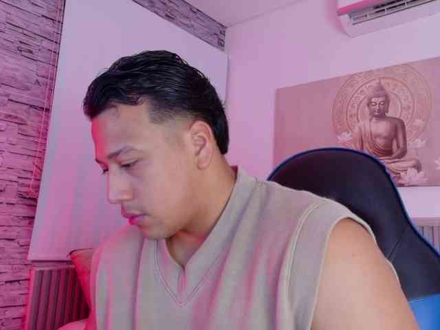 Tom-Muscle Tom-Muscle