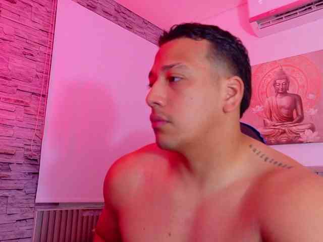 Tom-Muscle Tom-Muscle