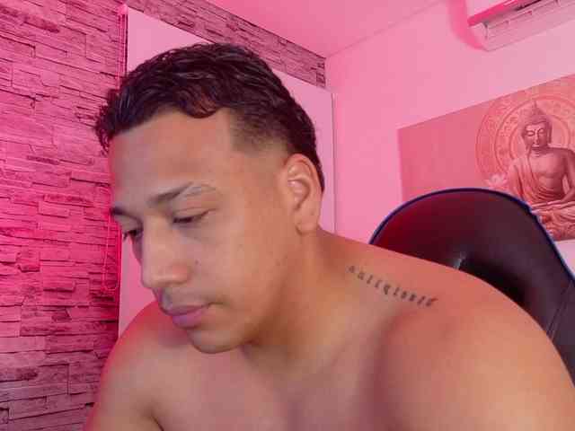 Tom-Muscle Tom-Muscle