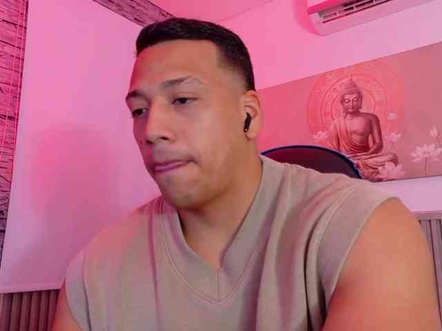 Tom-Muscle Tom-Muscle