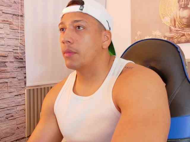 Tom-Muscle Tom-Muscle