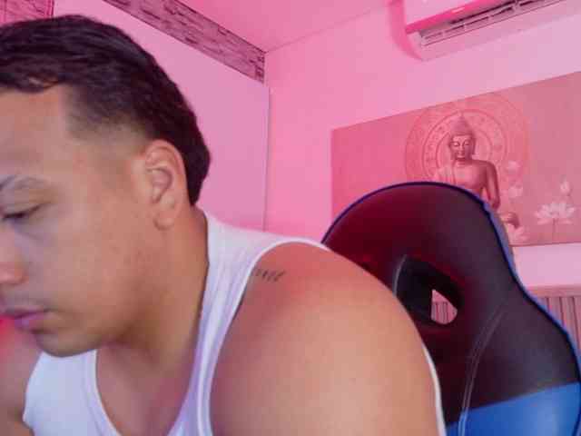 Tom-Muscle Tom-Muscle