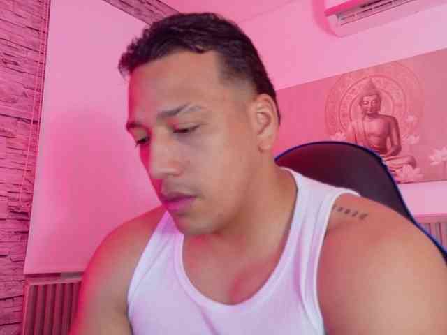 Tom-Muscle Tom-Muscle