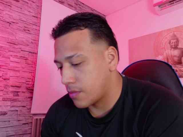 Tom-Muscle Tom-Muscle