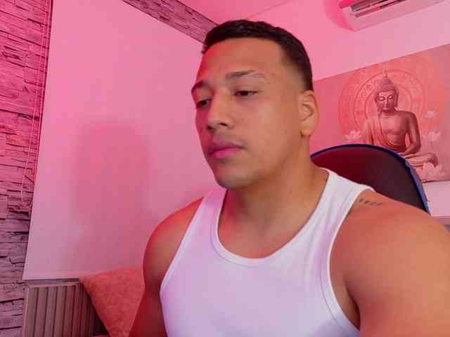 Tom-Muscle Tom-Muscle