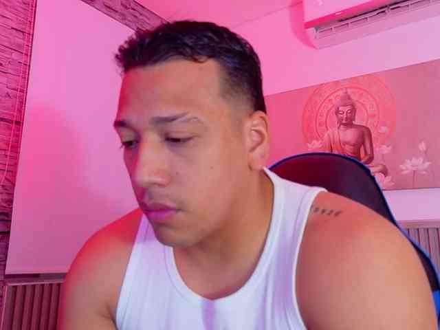 Tom-Muscle Tom-Muscle