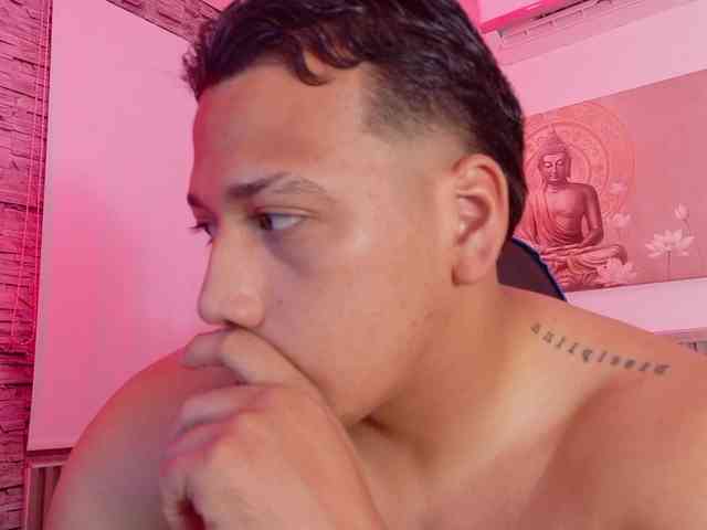 Tom-Muscle Tom-Muscle