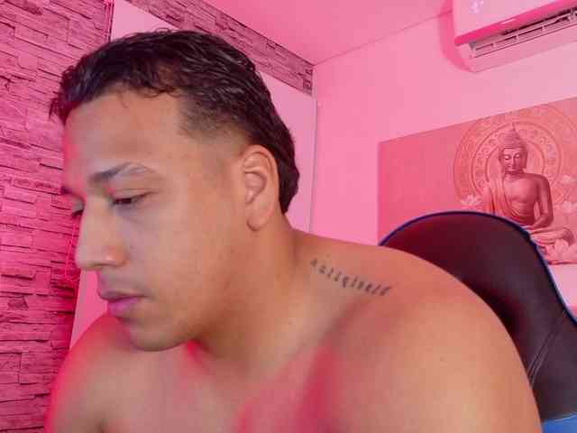 Tom-Muscle Tom-Muscle