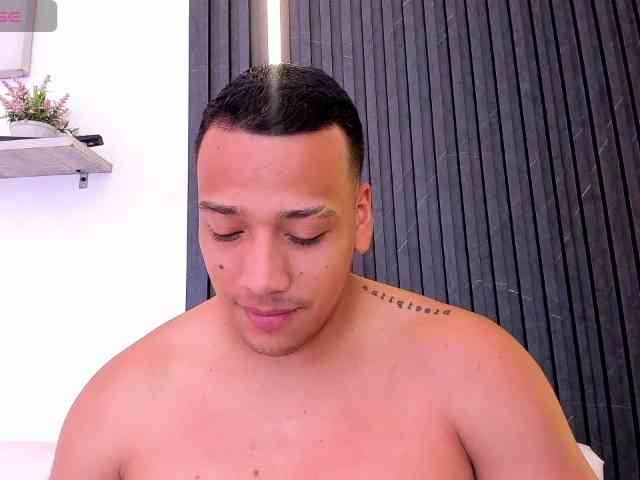 Tom-Muscle Tom-Muscle