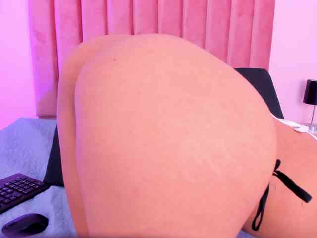 MartinaAldana webcam