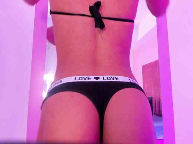 MartinaAldana webcam