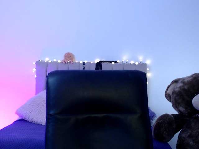 itsvalentine's BongaCams show and profile