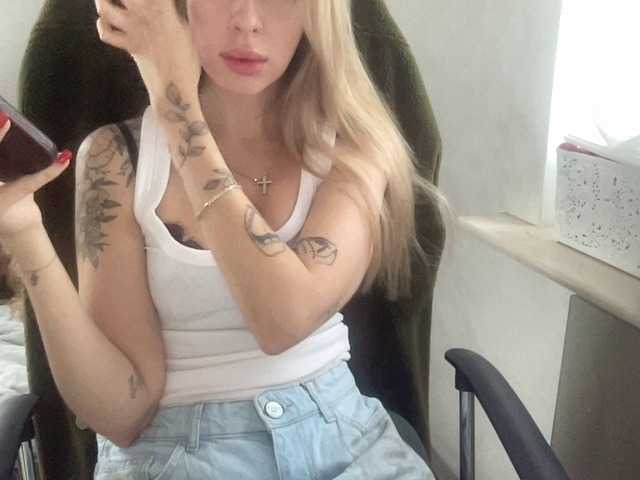 Sweet-Melodie – webcam model profile photo