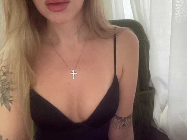 Sweet-Melodie – webcam model profile photo