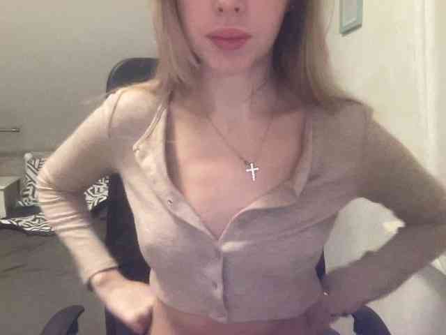 Sweet-Melodie Live Webcam on BongaCams