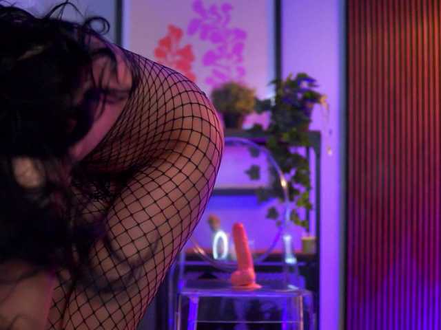 RavennaDArcy's BongaCams show and profile