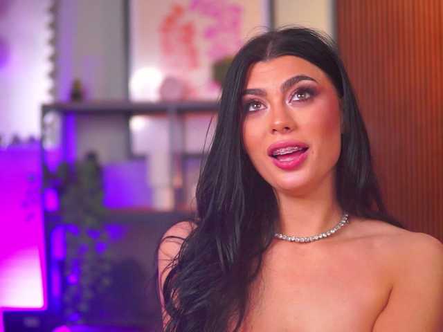 RavennaDArcy's BongaCams show and profile