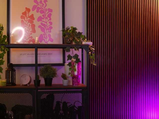 RavennaDArcy's BongaCams show and profile