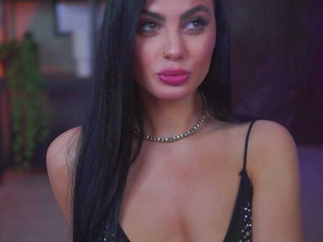 RavennaDArcy – webcam model profile photo