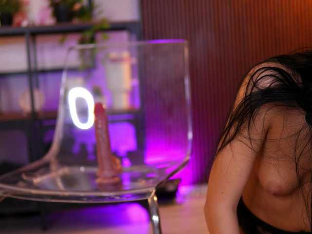 RavennaDArcy's BongaCams show and profile